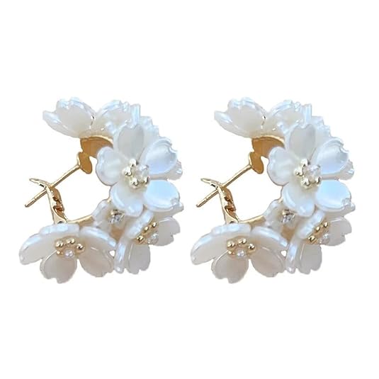Shining Diva Fashion Latest Sweet Romantic Elegant White Flower Hoop Earrings | Stylish Shell Resin Delicate Pearl Flower Zircon Earrings | Trendy Versatile Jewellery | Light Exquisite Luxury